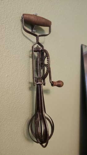 Vintage manual hand crank egg - vintage,